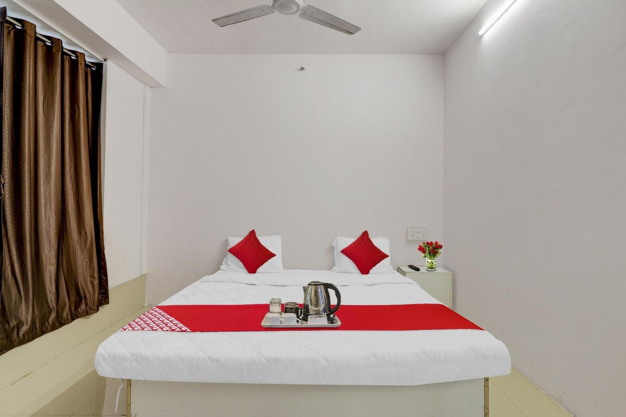 Hotel O Cozy Rooms スーラト エクステリア 写真